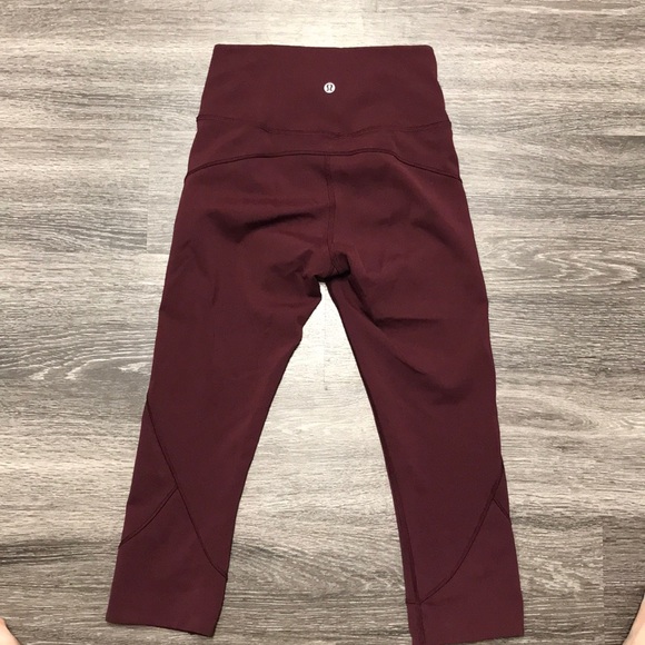 Lululemon in movement - Picture 2 of 5